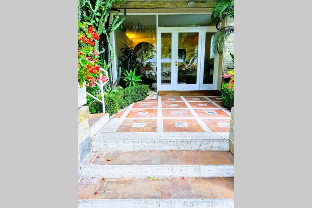 Attico Sul Mare A Sanremo Apartment Exterior photo